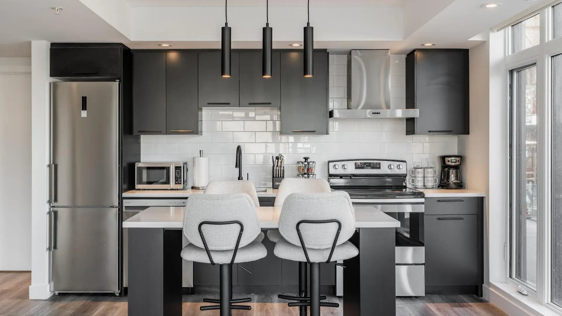 Westview Luxury Suites Ottawa Aparthotel