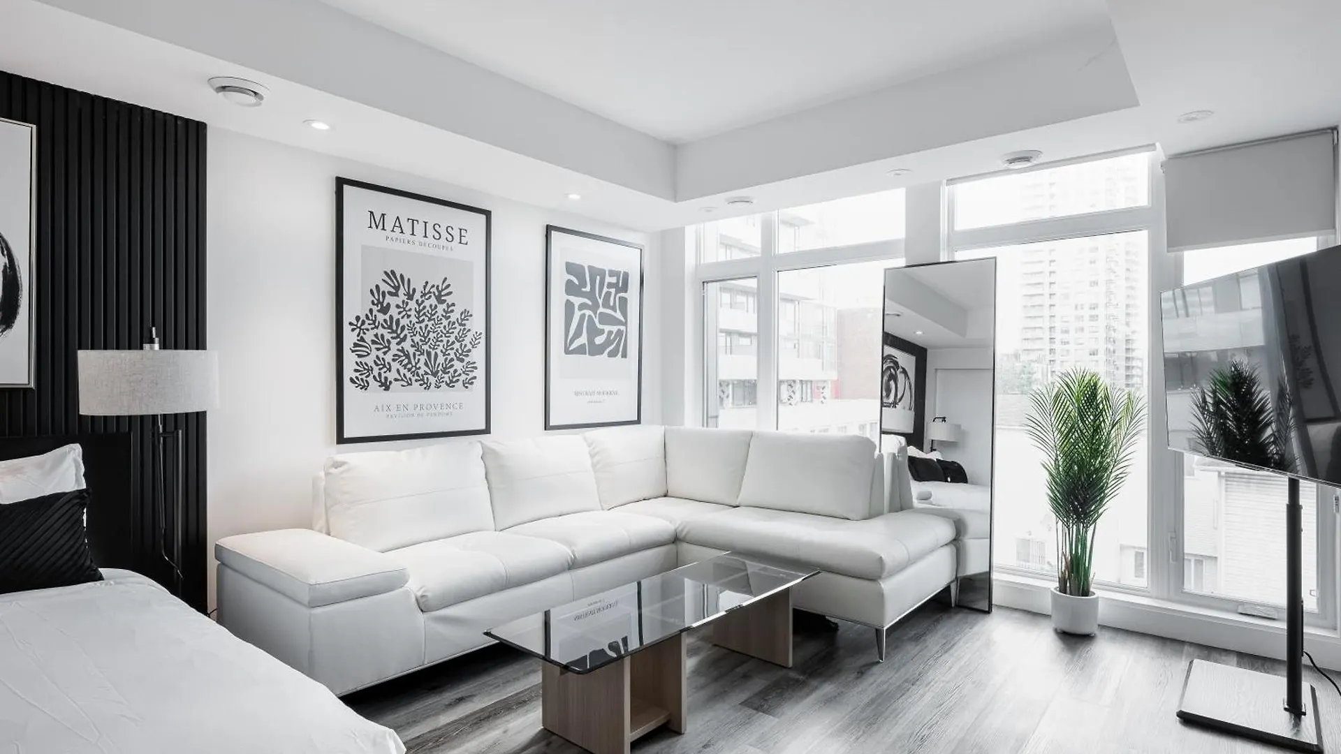 Westview Luxury Suites Ottawa Aparthotel