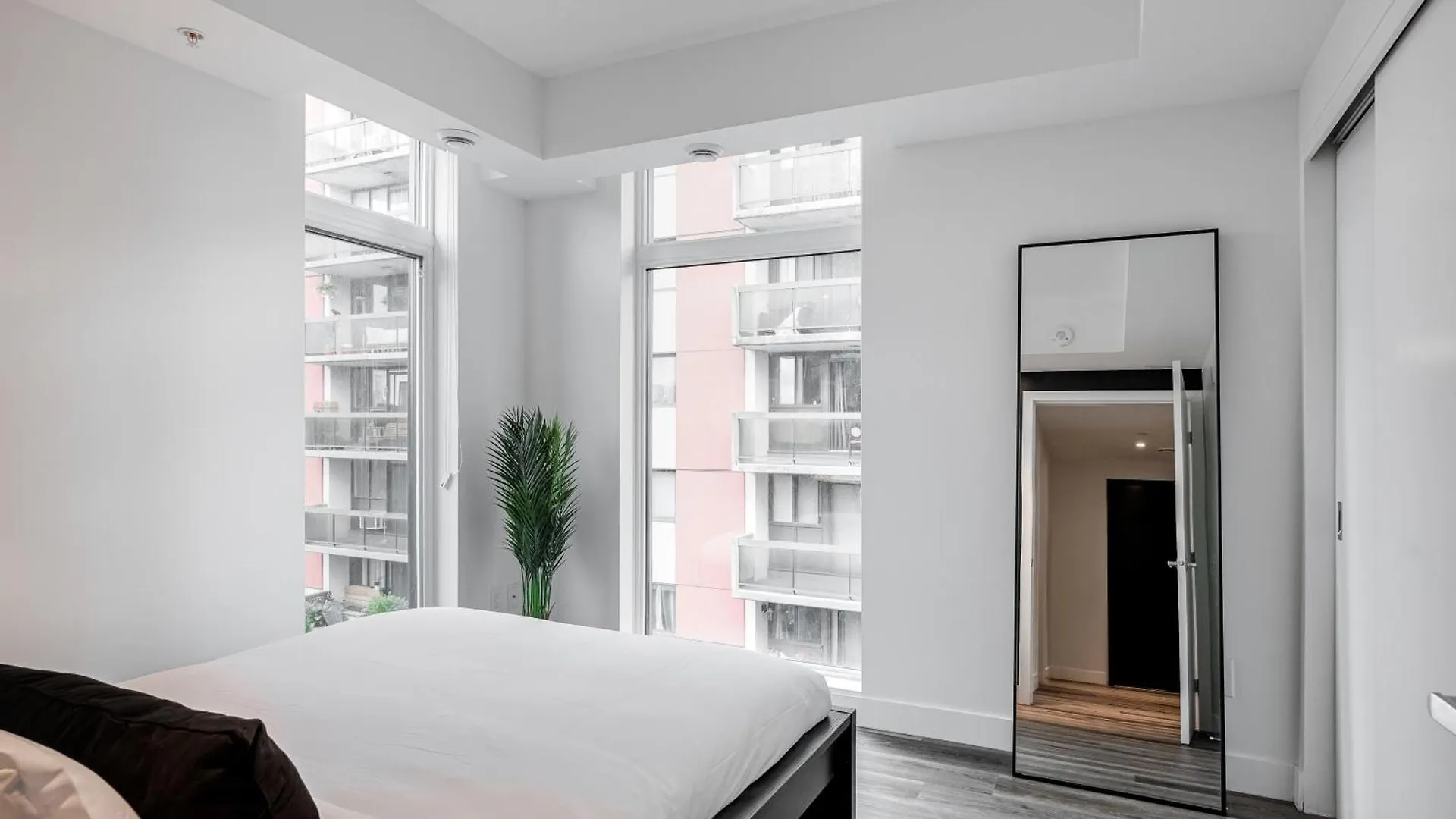 Aparthotel Westview Luxury Suites Ottawa