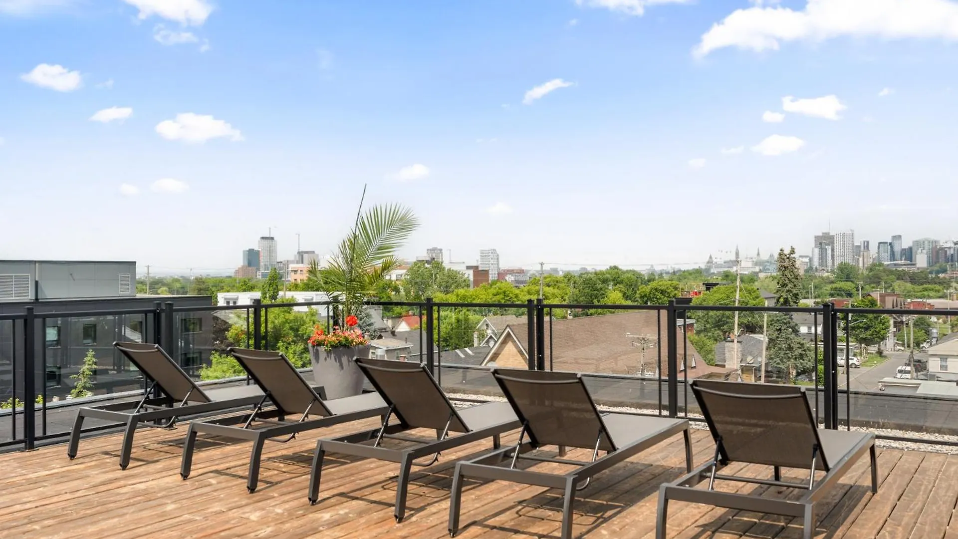 Westview Luxury Suites Ottawa Canada