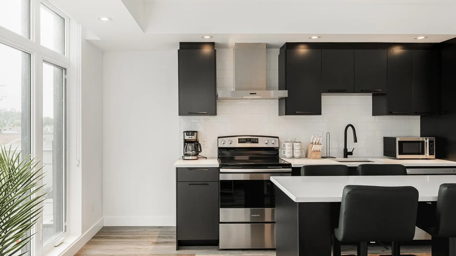 Westview Luxury Suites Ottawa