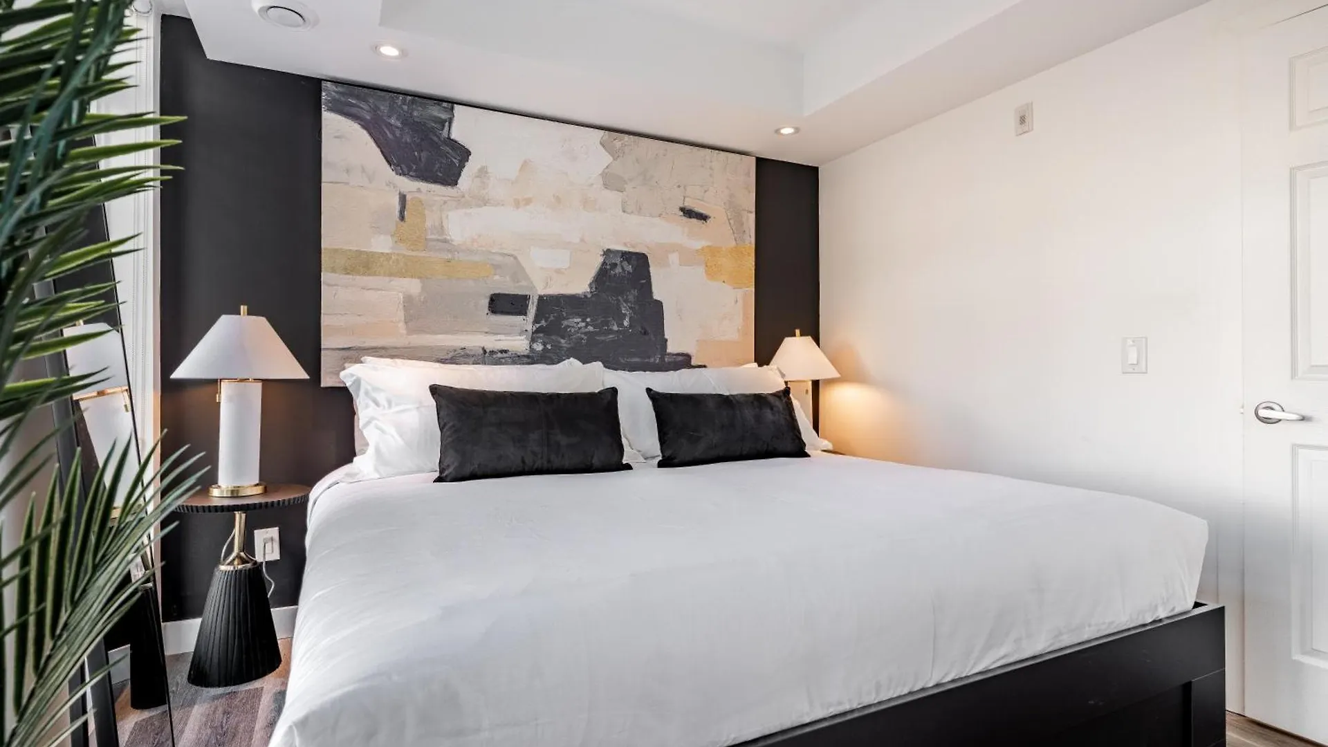 Westview Luxury Suites Ottawa Hotel apartamentowy