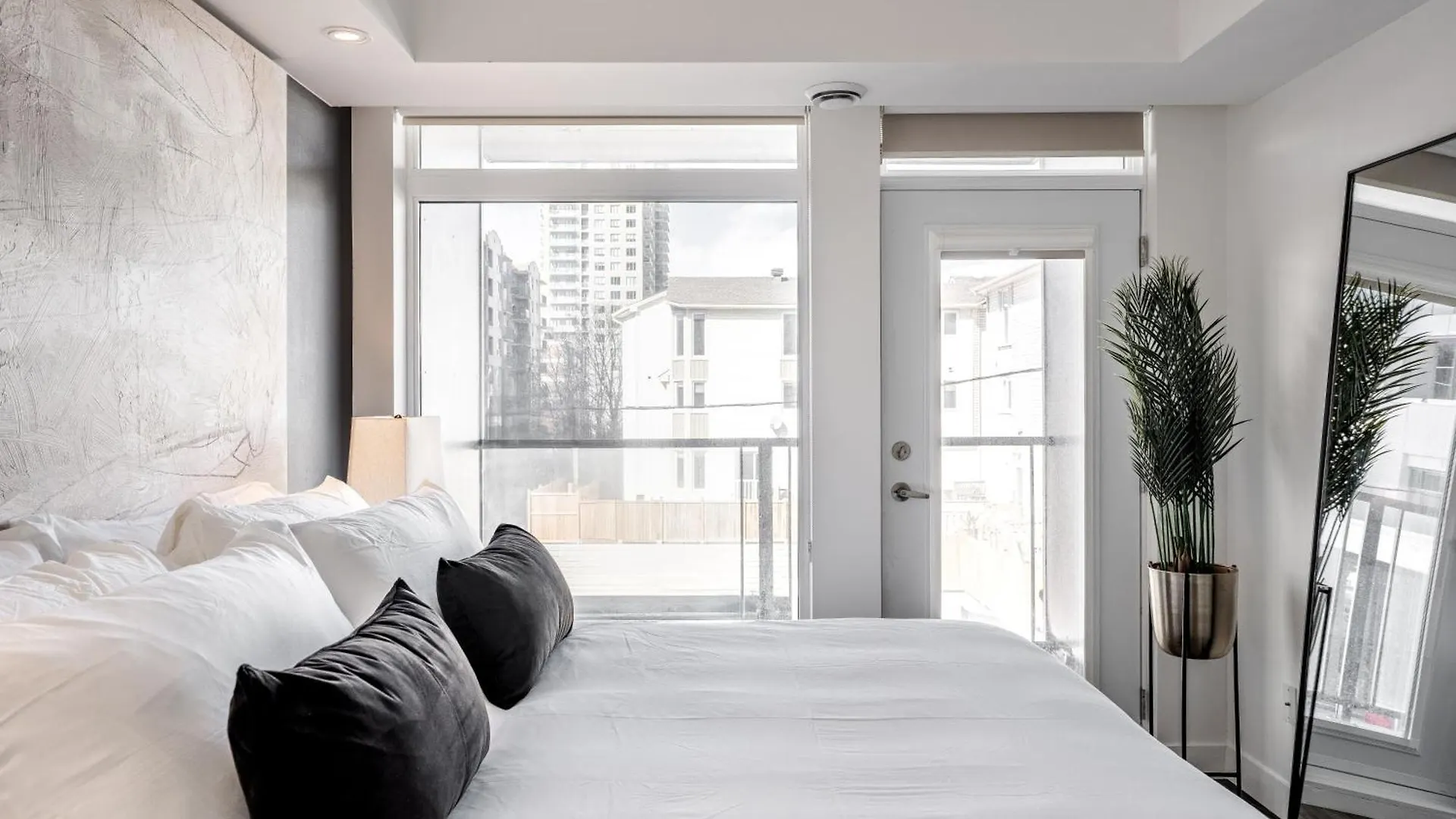 Westview Luxury Suites Ottawa