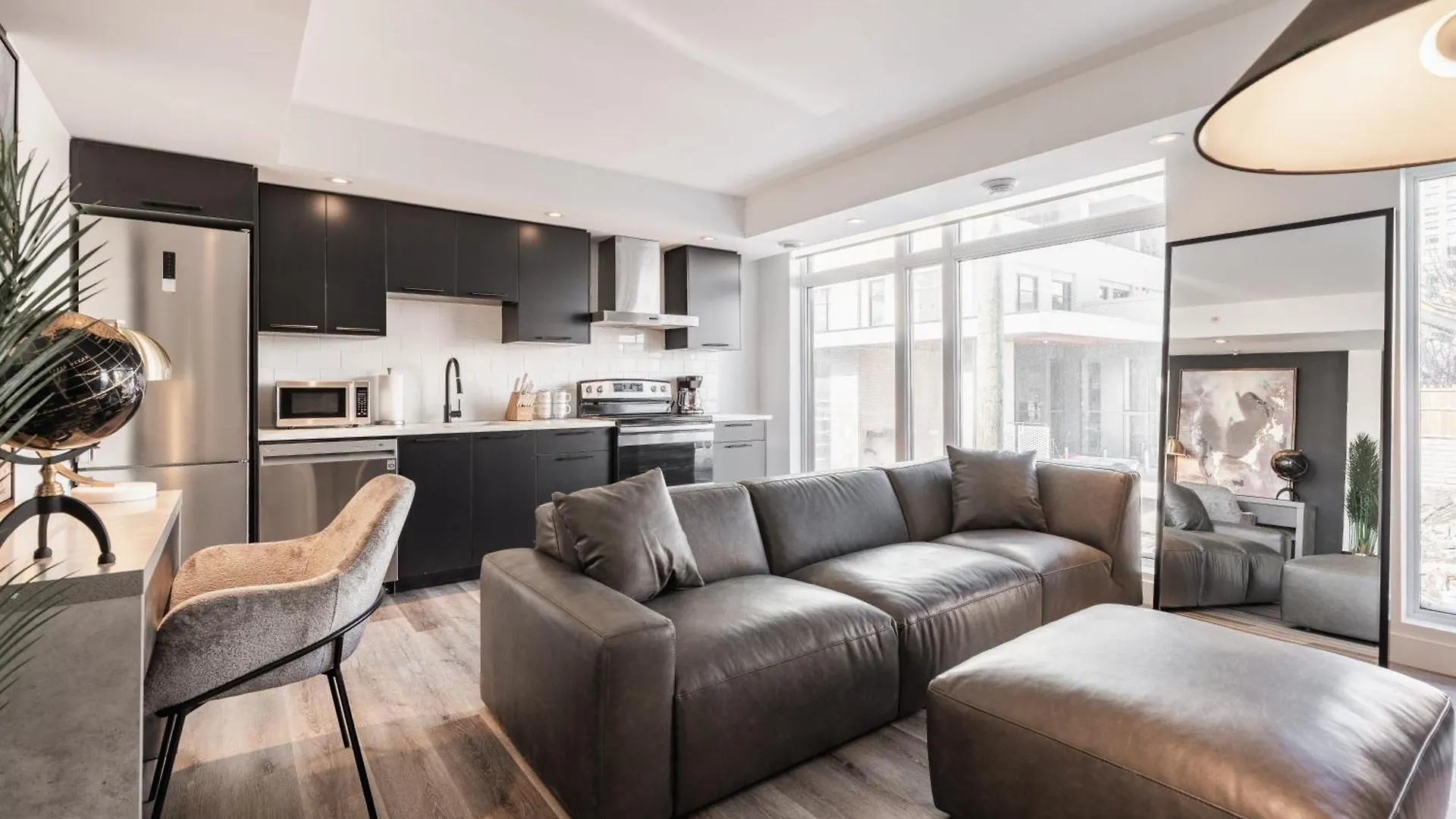 Hotel apartamentowy Westview Luxury Suites Ottawa