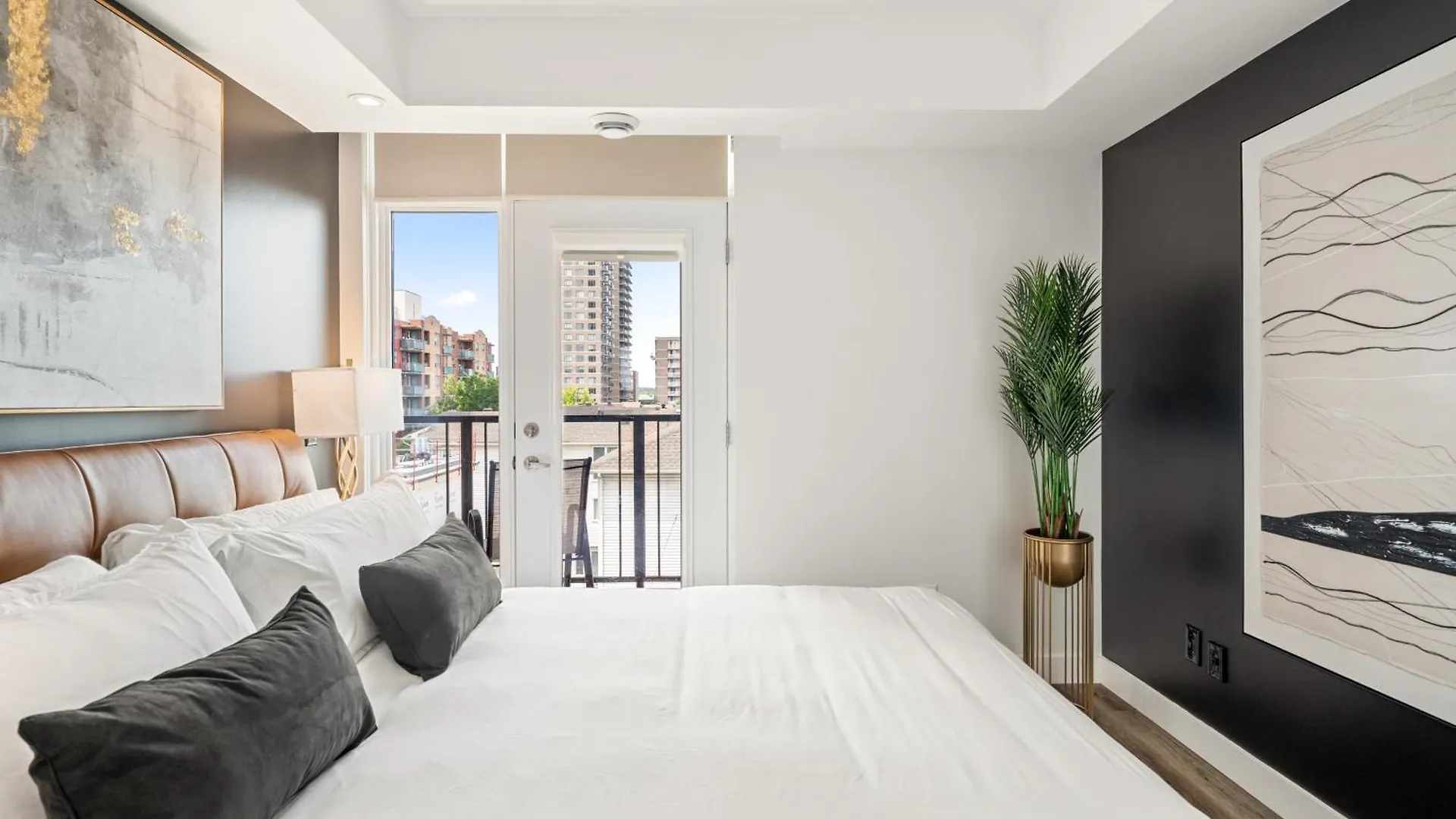 Westview Luxury Suites Ottawa 0*,