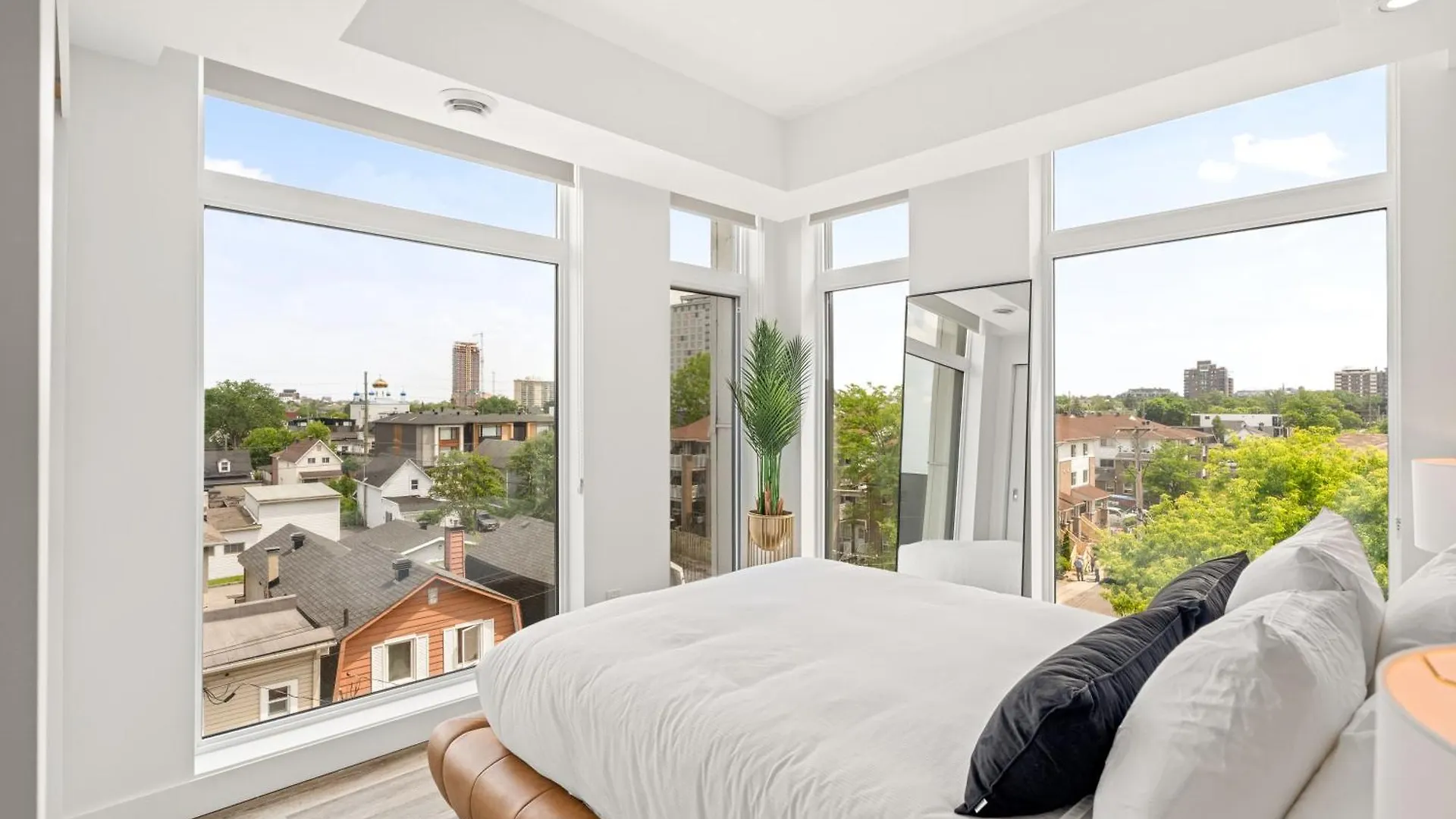 Westview Luxury Suites Ottawa 0*,